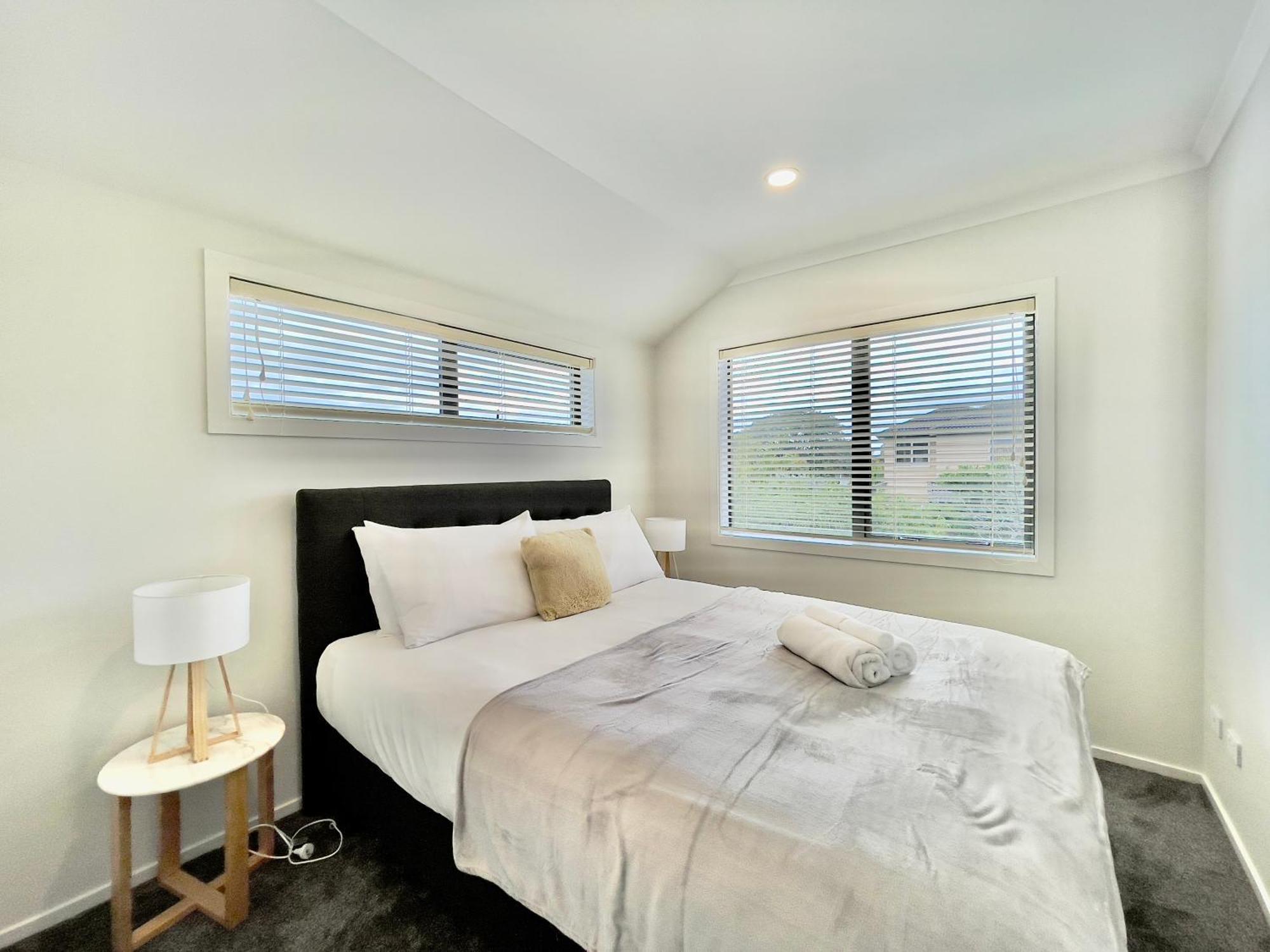 Sky Stars Brand-New Comfortable 3 & 4-Bedroom Houses Auckland Exterior photo