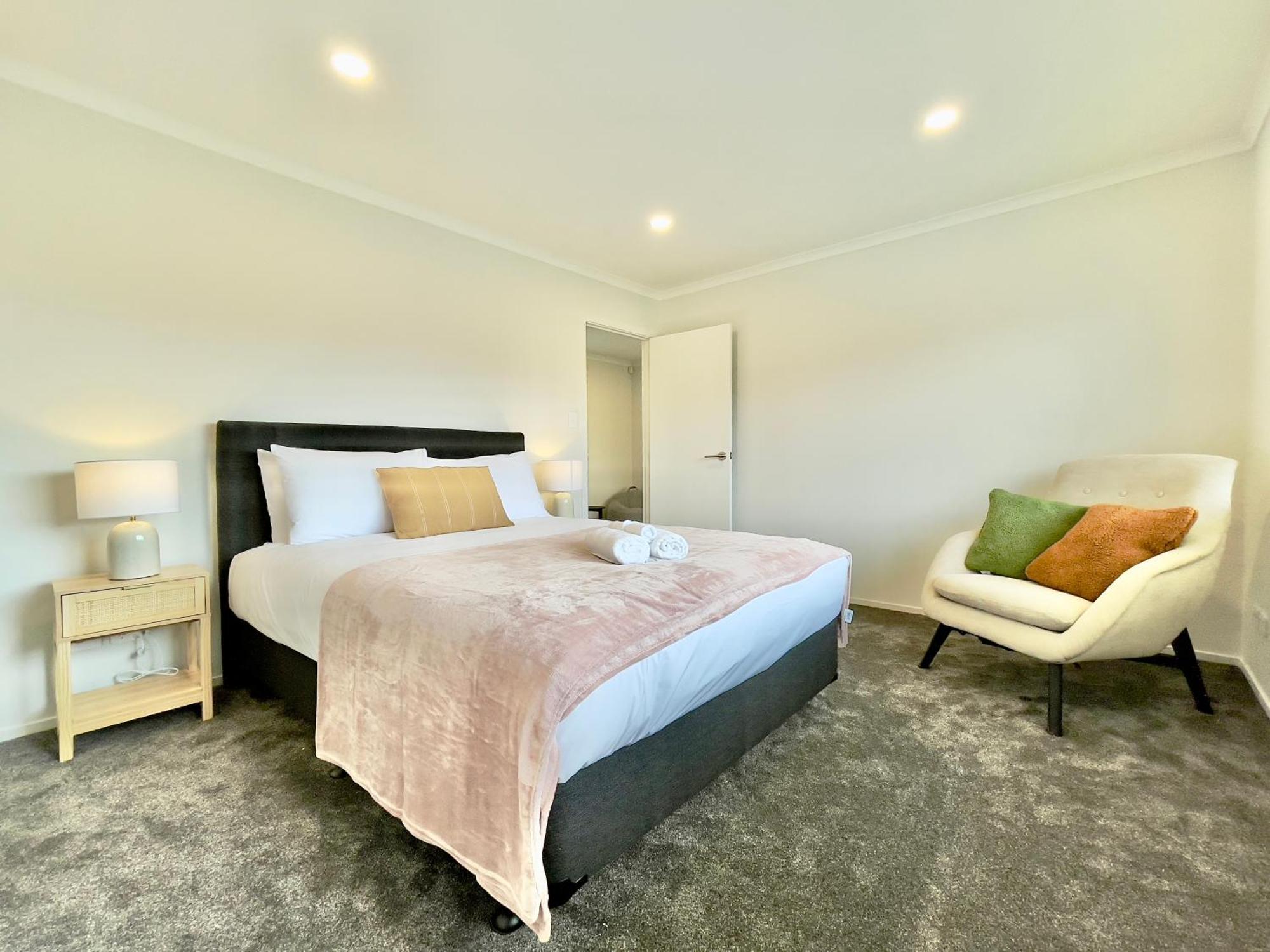 Sky Stars Brand-New Comfortable 3 & 4-Bedroom Houses Auckland Exterior photo